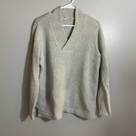 Soft Surroundings Gray Sweater Size Medium - Picture 2 of 6